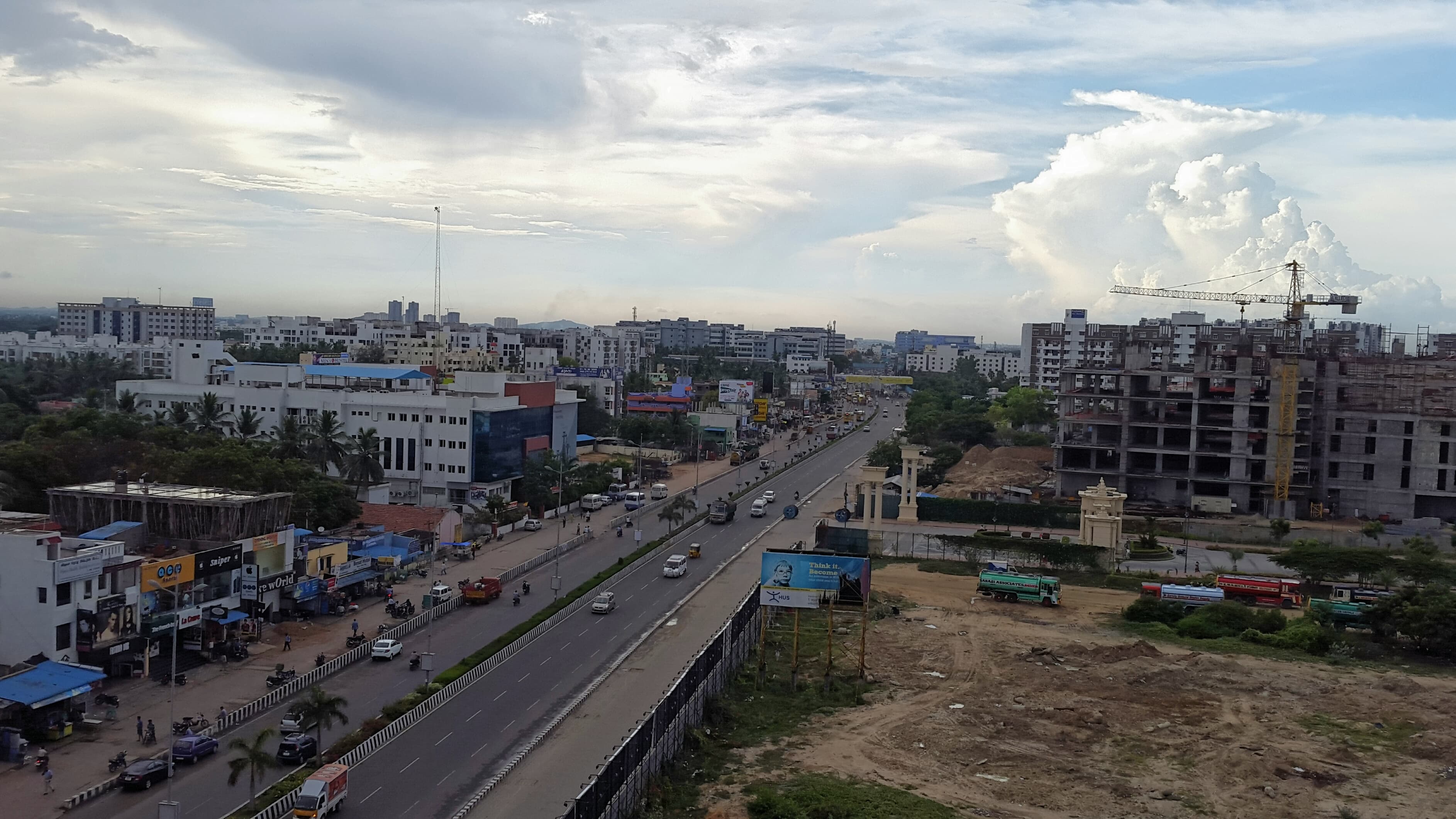 Omr, navalur, chennai in Chennai, India